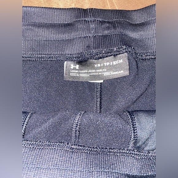 Women’s XS Black Under Armour joggers - Picture 5 of 5